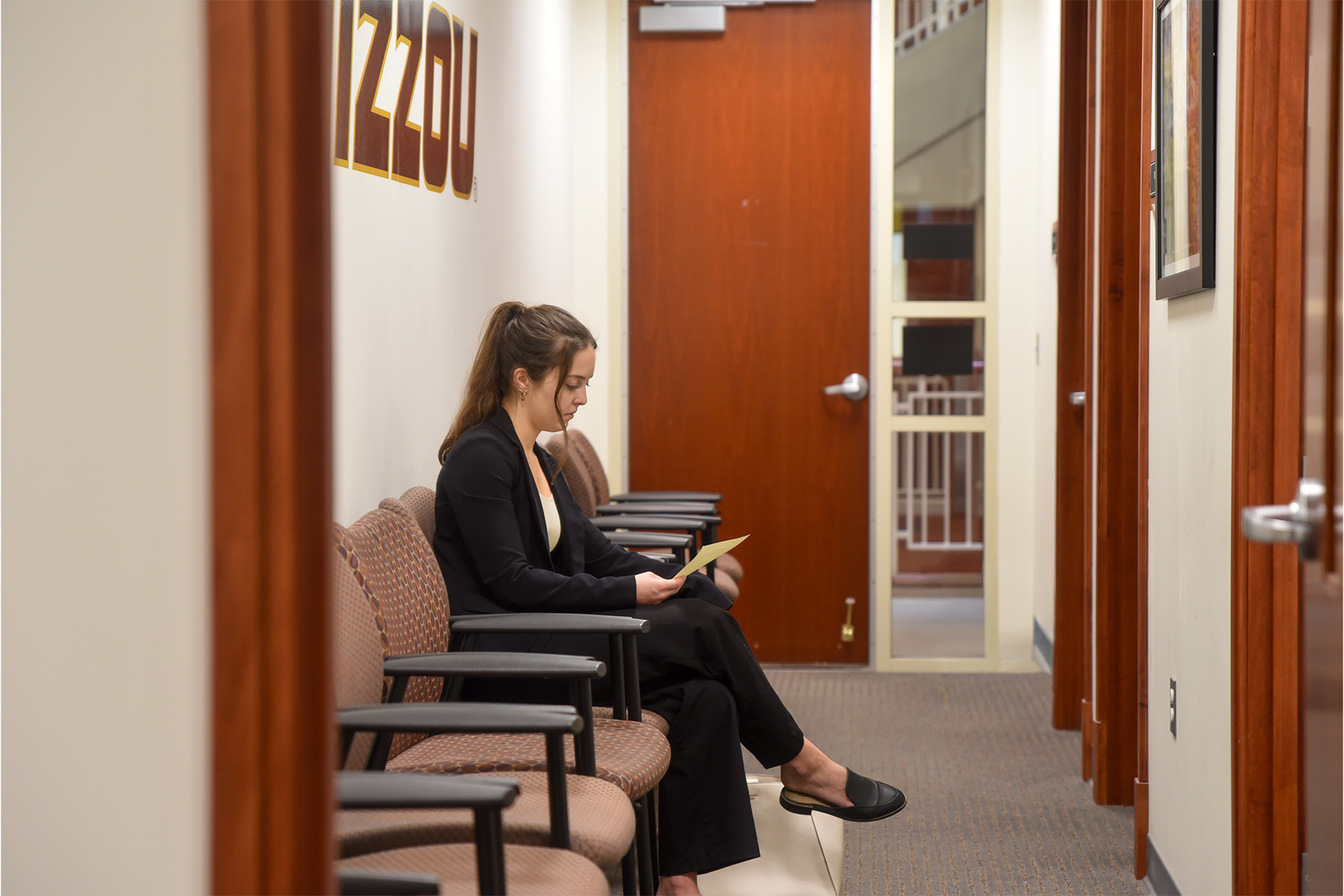 Trulaske students waiting for mock-up interviews photo