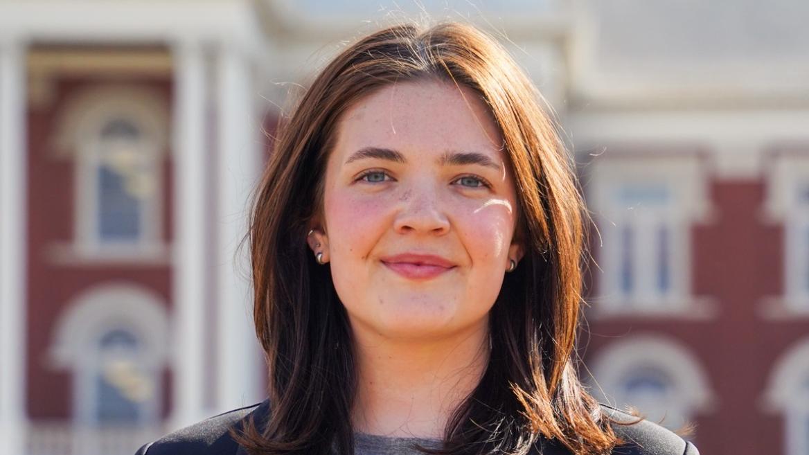 Headshot of Carolyn Murphy