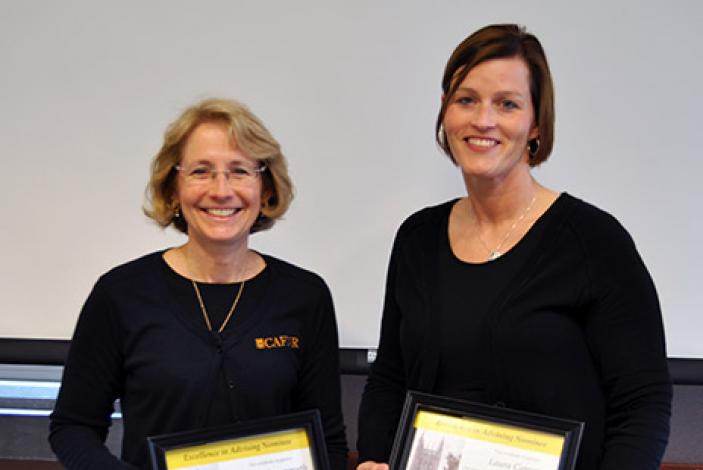 Image: Laura Carroz receiving the Advising Excellence Award 