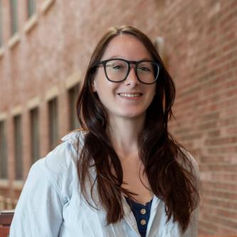 Bailee Davis Headshot
