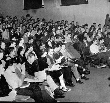 Image: 1948 image of students crowded in B&PA lecture halls after the war
